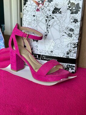 Chinese Laundry Pink Suede Block Heel Platform Sandals